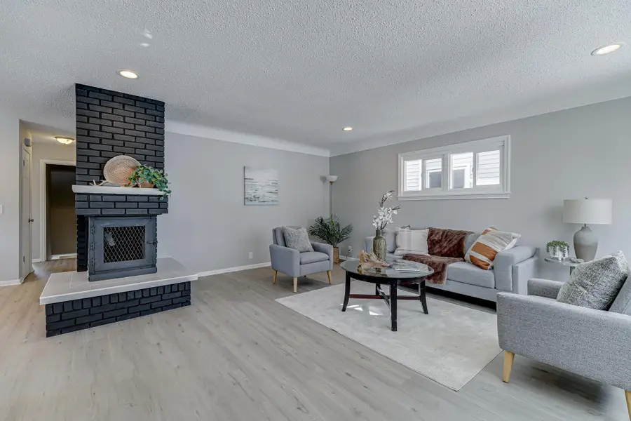 2758 Vincent Avenue N, Minneapolis, MN 55411 - #2