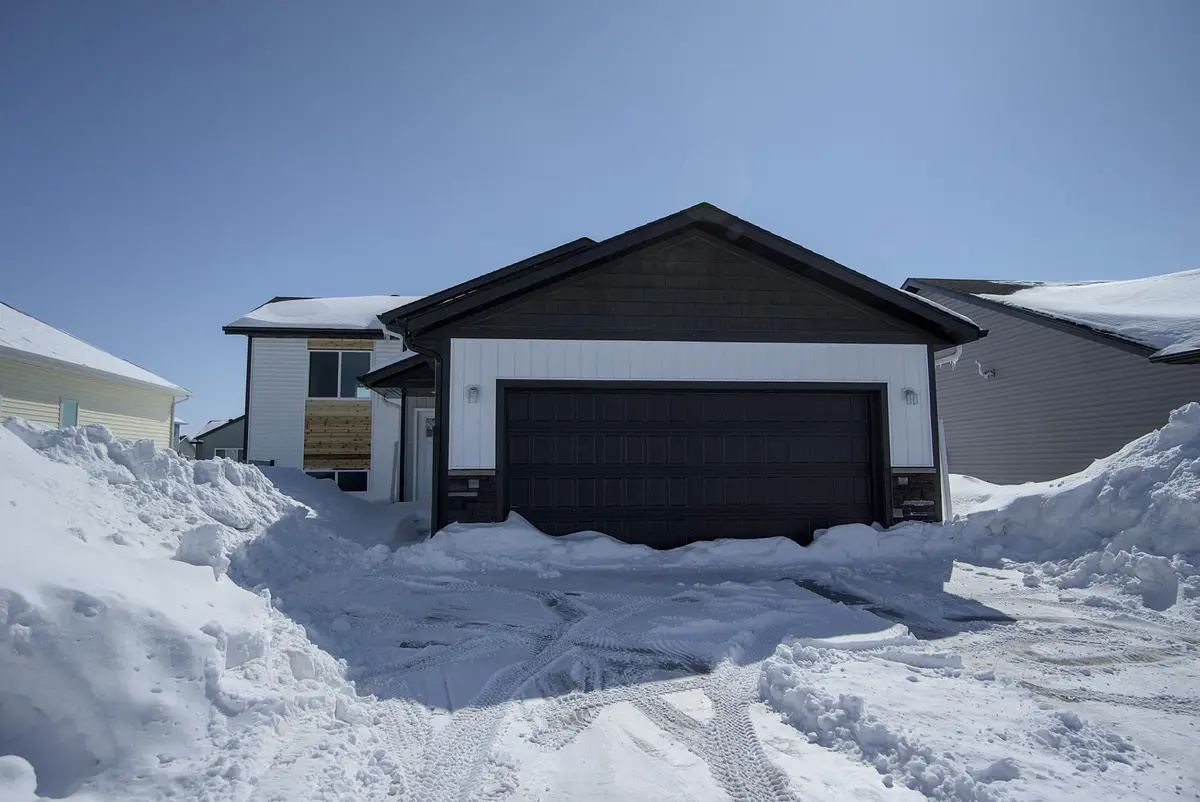 6033 78th Avenue S, Horace, ND 58047 - #1