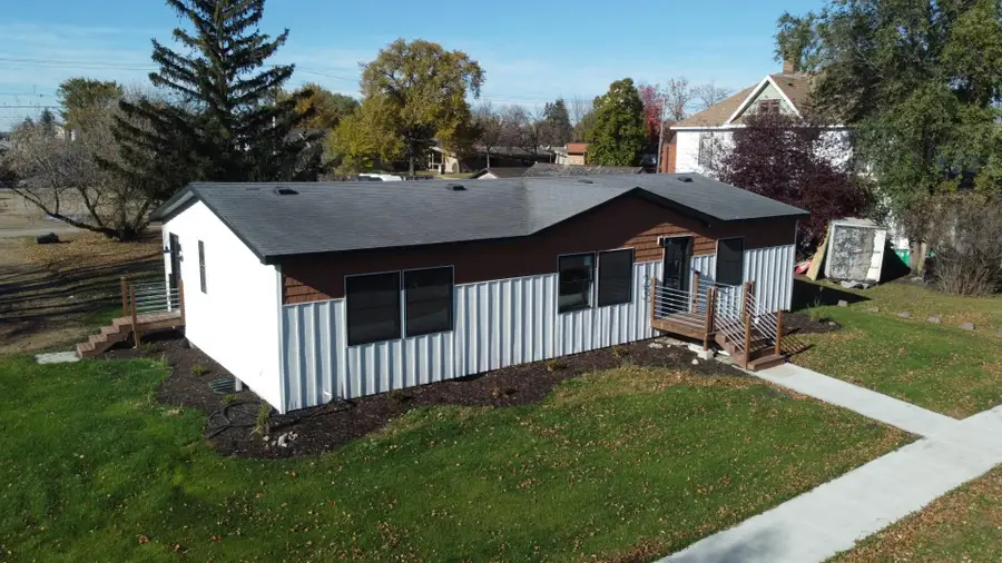 123 8th Street N, Breckenridge, MN 56520 - #2