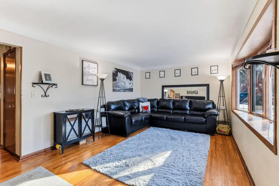 910 6th Street W, Hastings, MN 55033 - #2