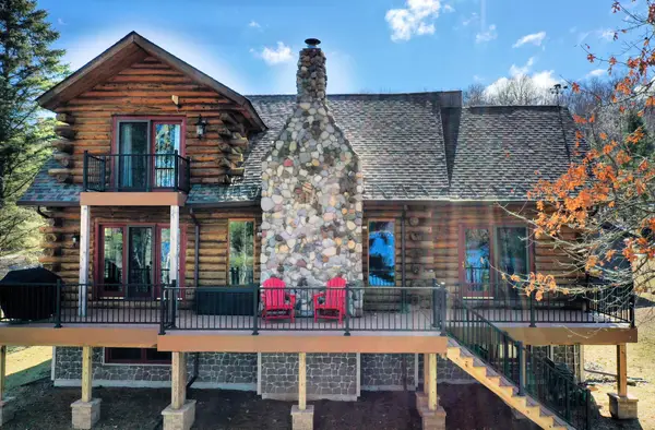 871 207th Street, Osceola, WI 54009