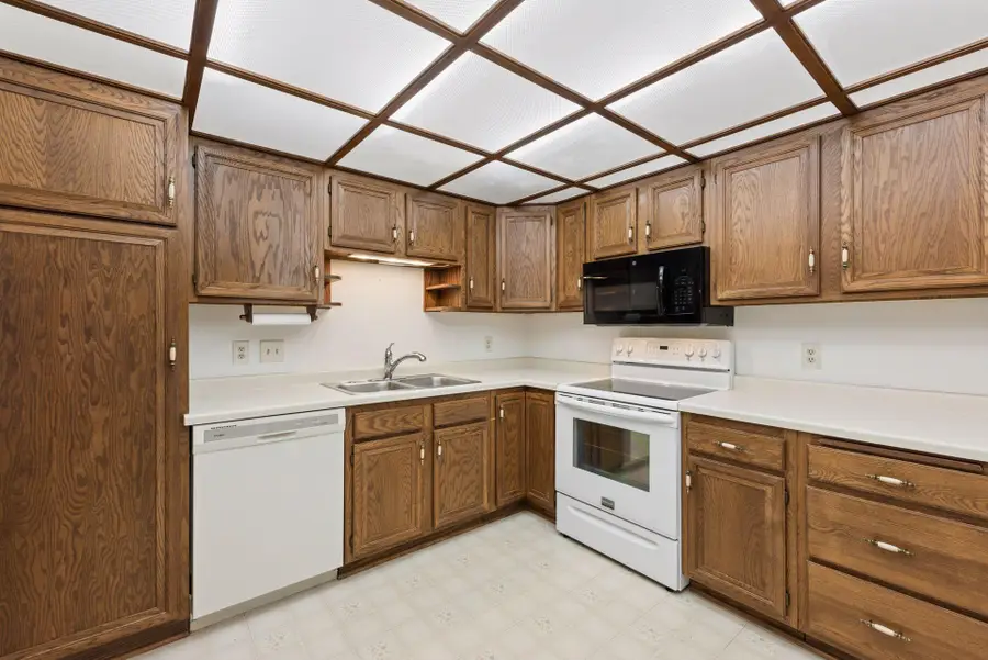 4385 Trenton Lane N #312, Plymouth, MN 55442 - #3