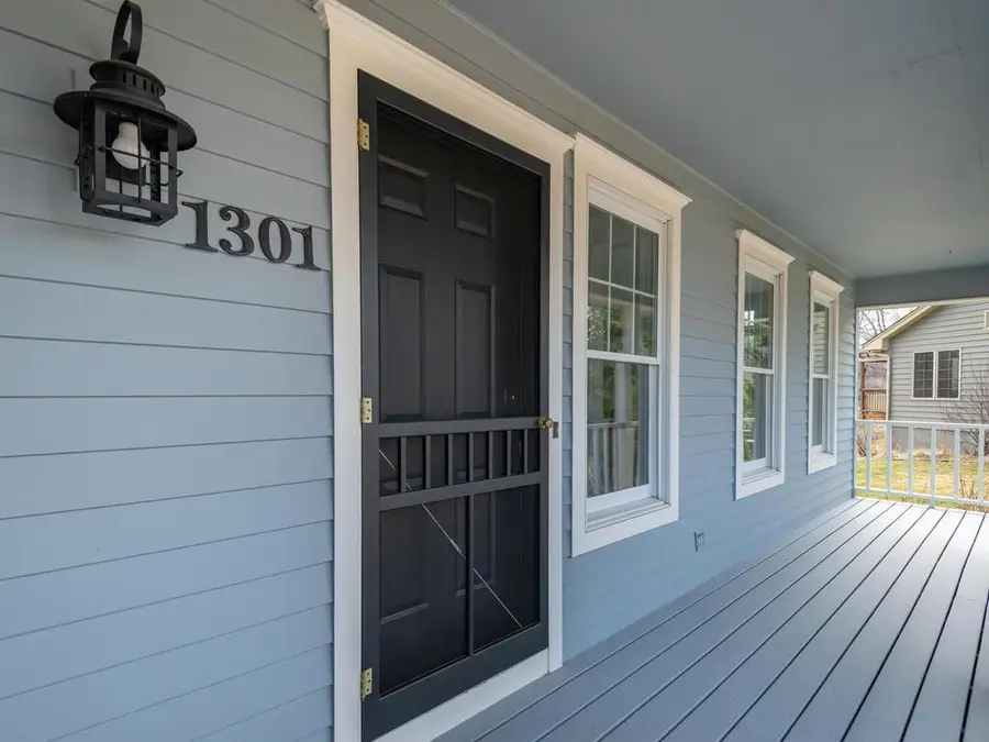 1301 Courtland E, Waconia, MN 55387 - #2