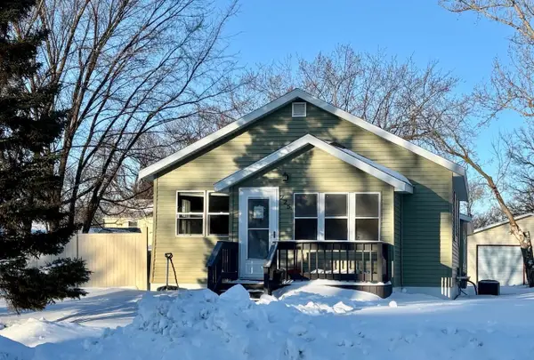 225 Kneale Avenue N, Thief River Falls, MN 56701