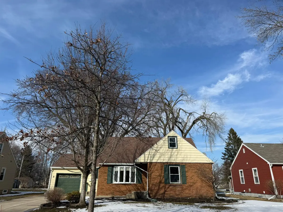 122 Hobart Street, Owatonna, MN 55060 - #1