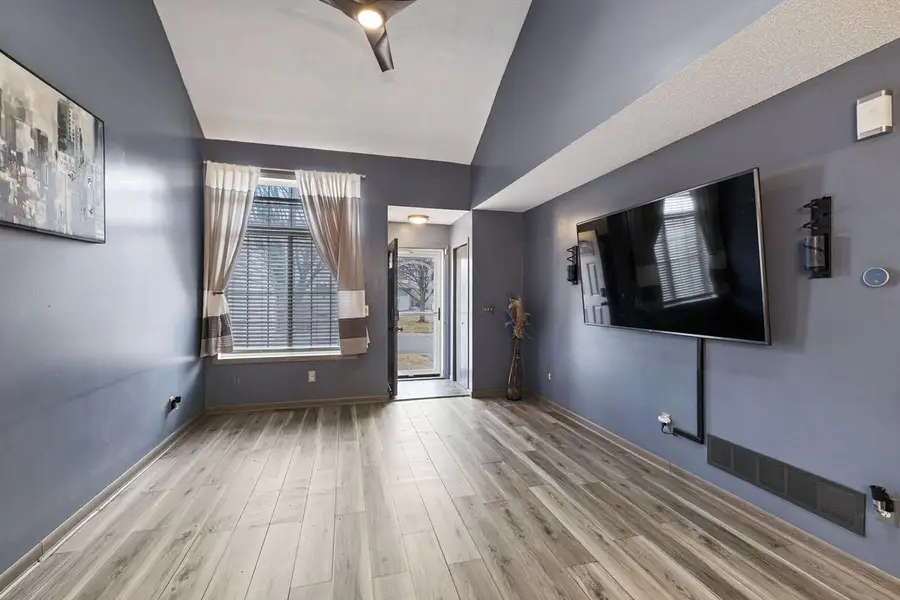 6129 Tahoe Circle #B, Woodbury, MN 55125 - #3