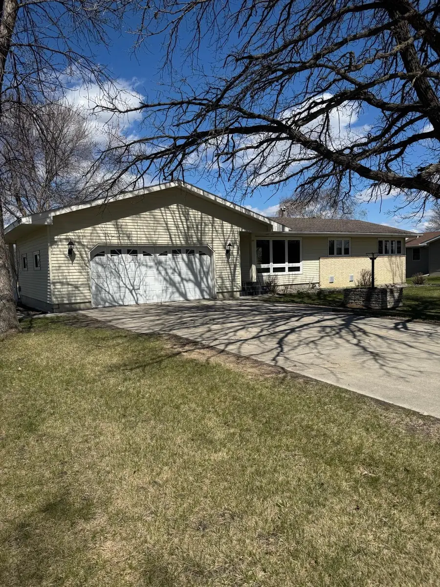 1805 Nelson Drive, Thief River Falls, MN 56701 - #2