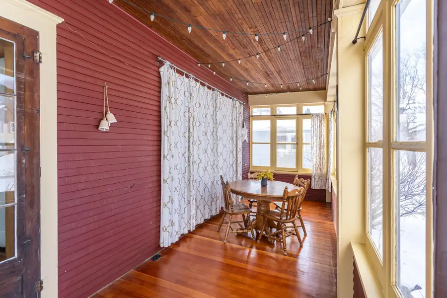 906 Stearns Street, Crookston, MN 56716 - #2