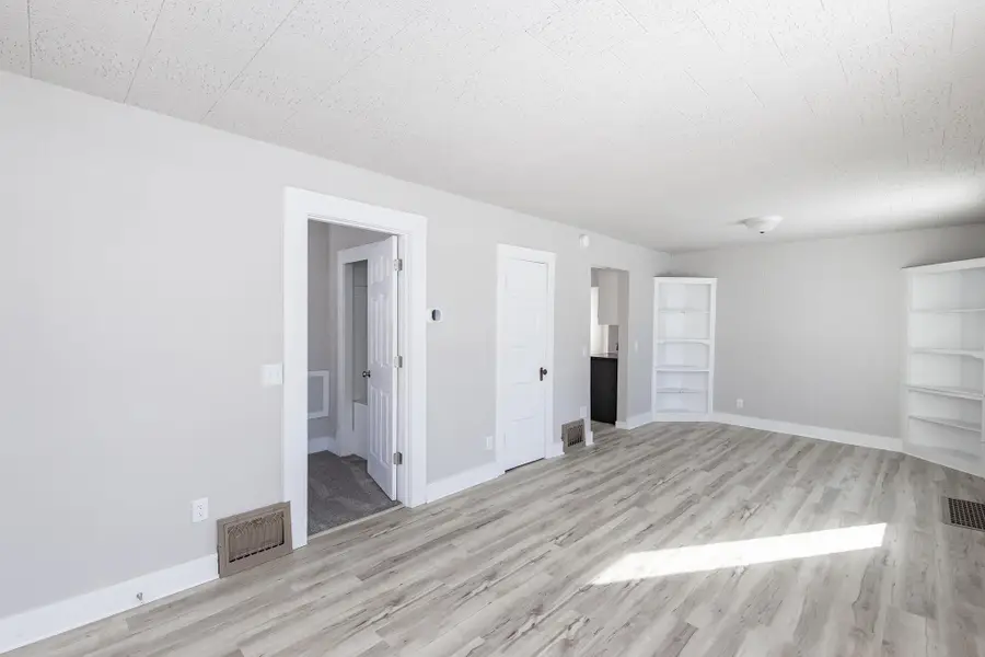 1548 3rd Avenue N, Fargo, ND 58102 - #3