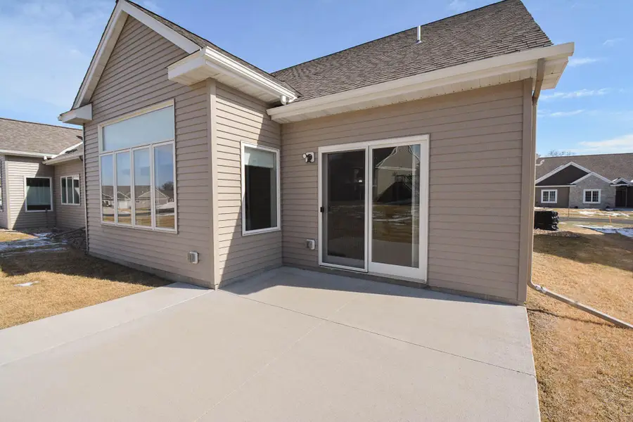 2945 Platinum Drive Ne, Rochester, MN 55906 - #3