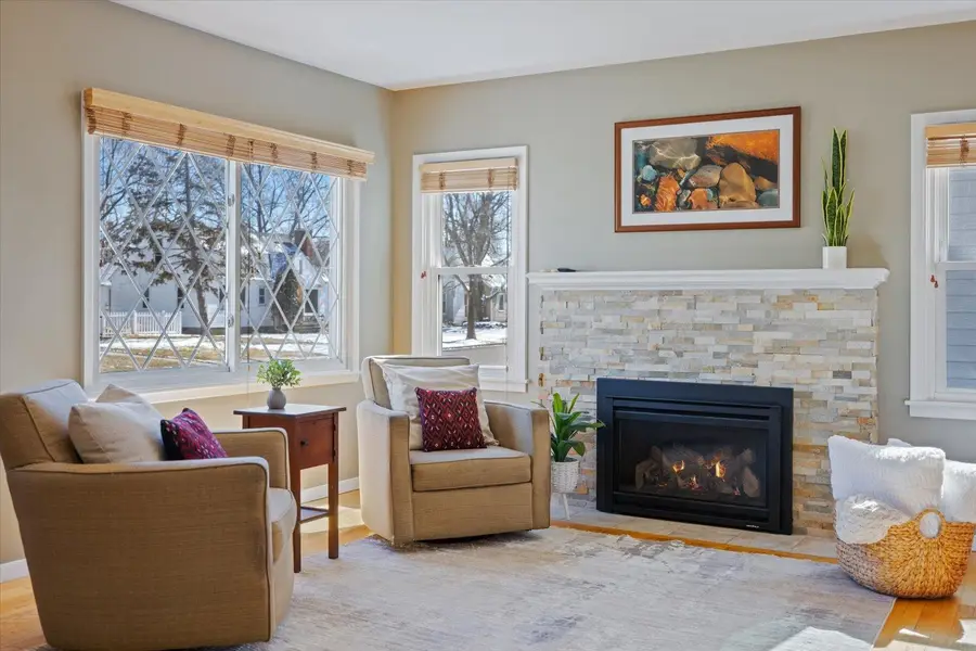 3847 Zenith Avenue N, Robbinsdale, MN 55422 - #3