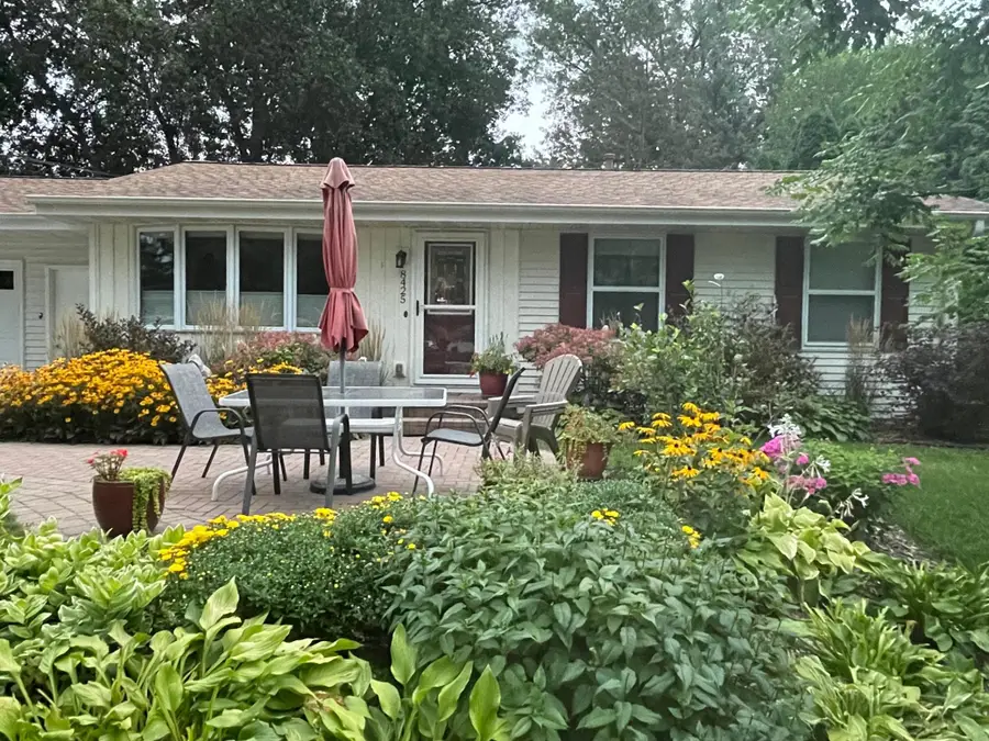 8425 Kell Avenue S, Bloomington, MN 55437 - #2