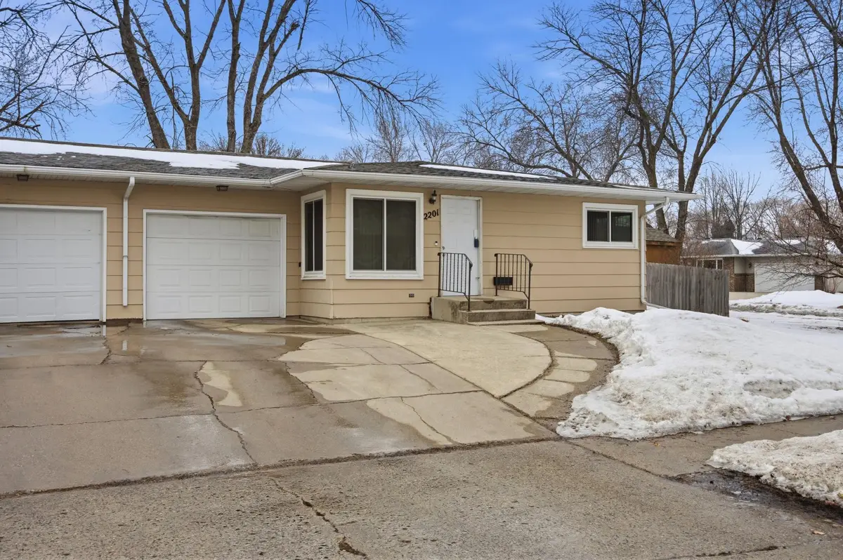 2201 15th Street S, Fargo, ND 58103 - #1