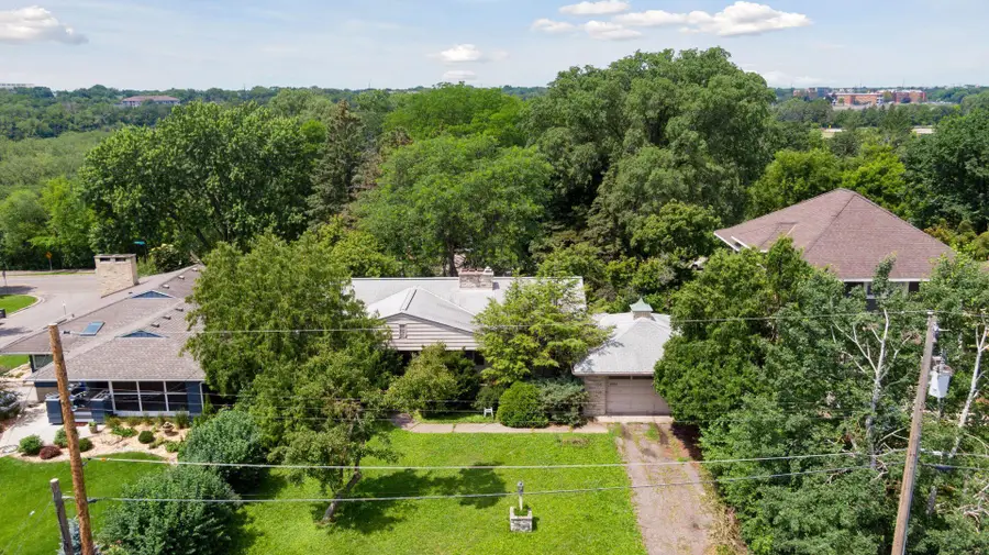 1065 Colby Street, Saint Paul, MN 55116 - #2