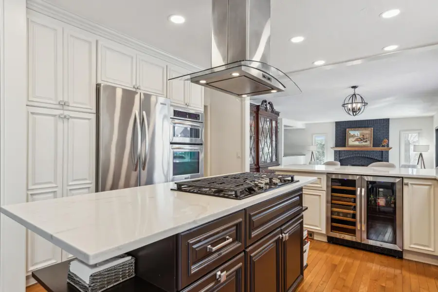 7720 Shaughnessy Road, Edina, MN 55439 - #3