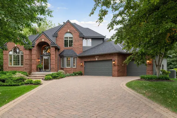 18105 35th Avenue N, Plymouth, MN 55447