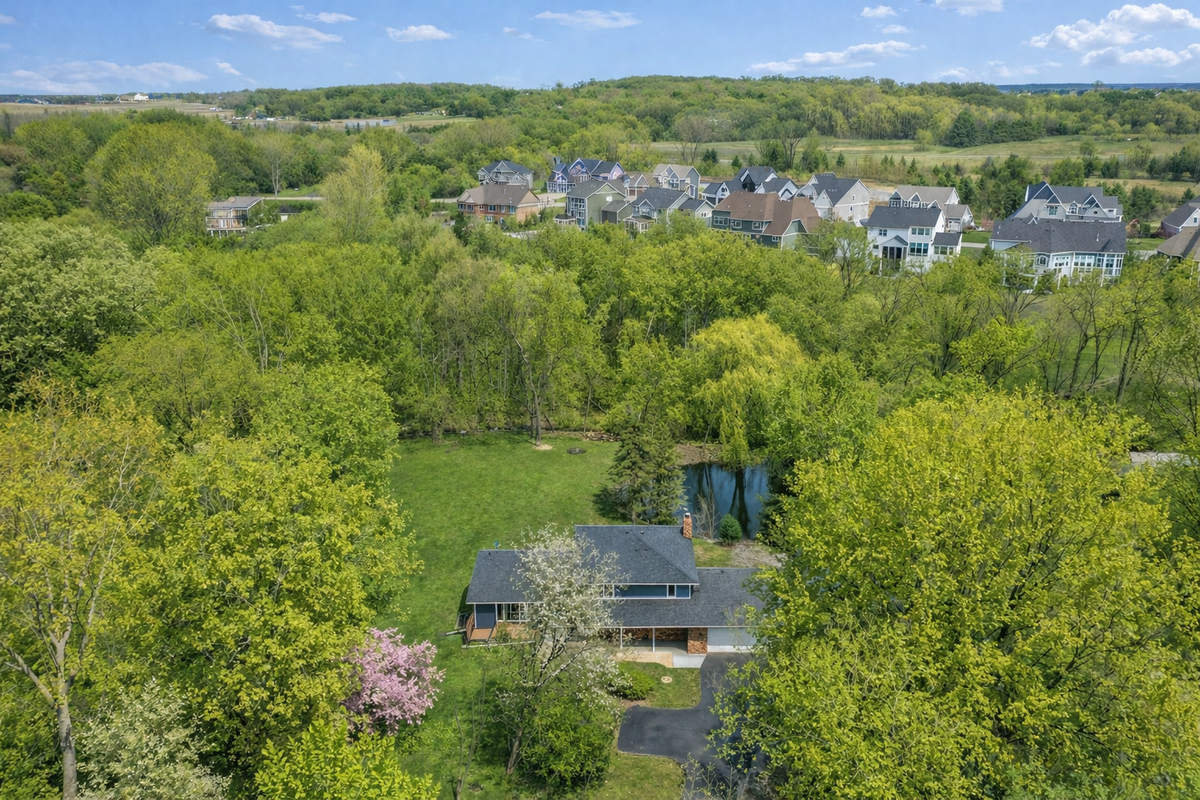 5831 Fawn Trail Circle, Woodbury, MN 55129 - #1