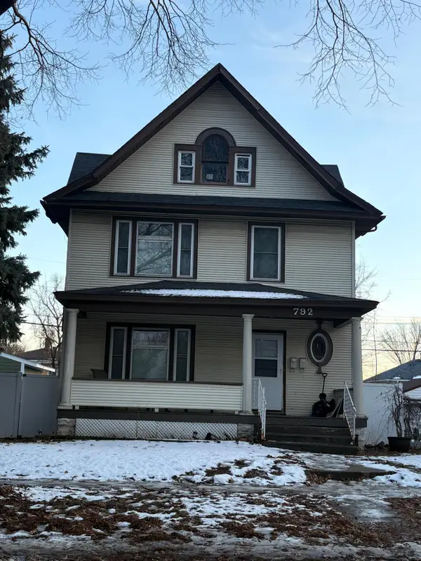 792 Fuller Avenue, Saint Paul, MN 55104