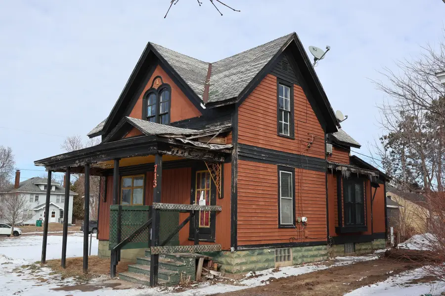 713 5th Avenue, Eau Claire, WI 54703 - #2