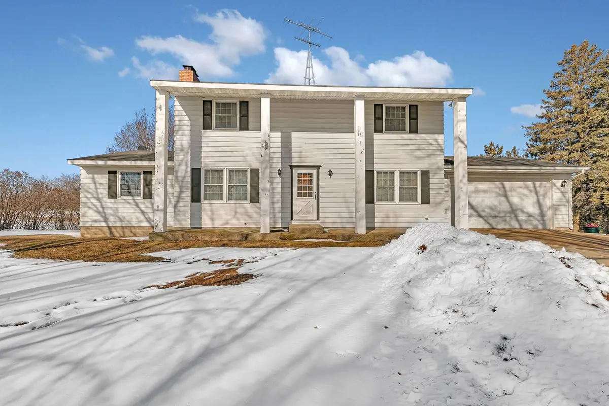 8229 132nd Street Nw, Annandale, MN 55302 - #1