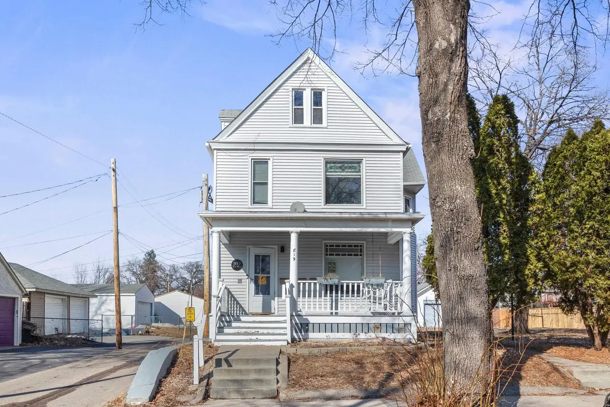 819 24th Avenue Ne, Minneapolis, MN 55418 - #1