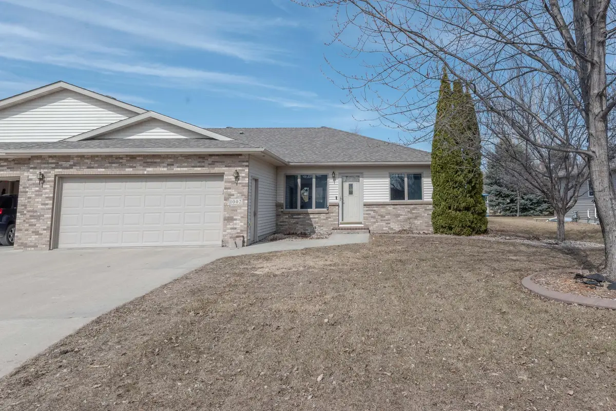 1002 9th Avenue Se, Barnesville, MN 56514 - #1