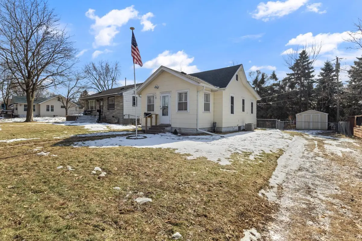 861 Algonquin Avenue, Saint Paul, MN 55119 - #1