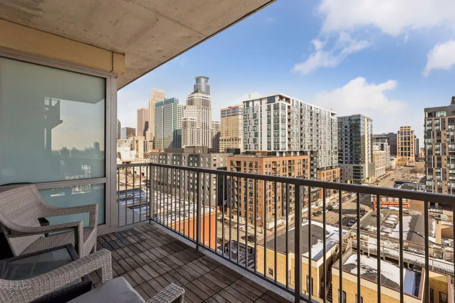 929 Portland Avenue #902, Minneapolis, MN 55404 - #2