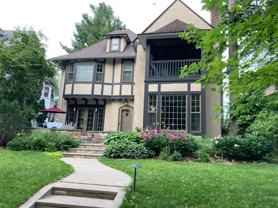 2205 Kenwood Parkway, Minneapolis, MN 55405 - #2