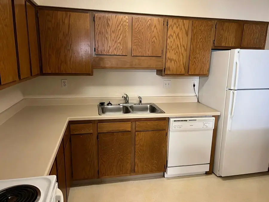 221 Grand Avenue W #104, South Saint Paul, MN 55075 - #2