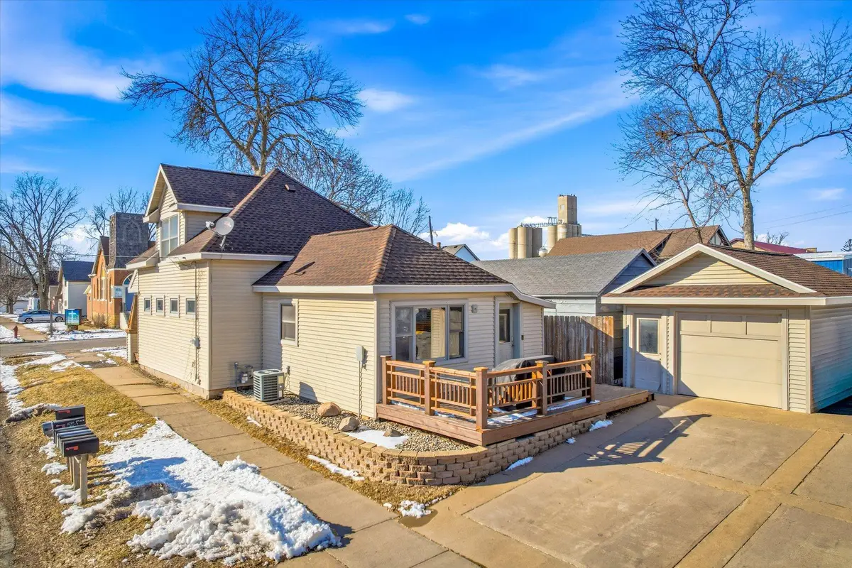 1090 7th Avenue, Baldwin, WI 54002 - #1