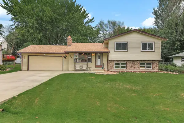 5824 N 213th Street N, Forest Lake, MN 55025