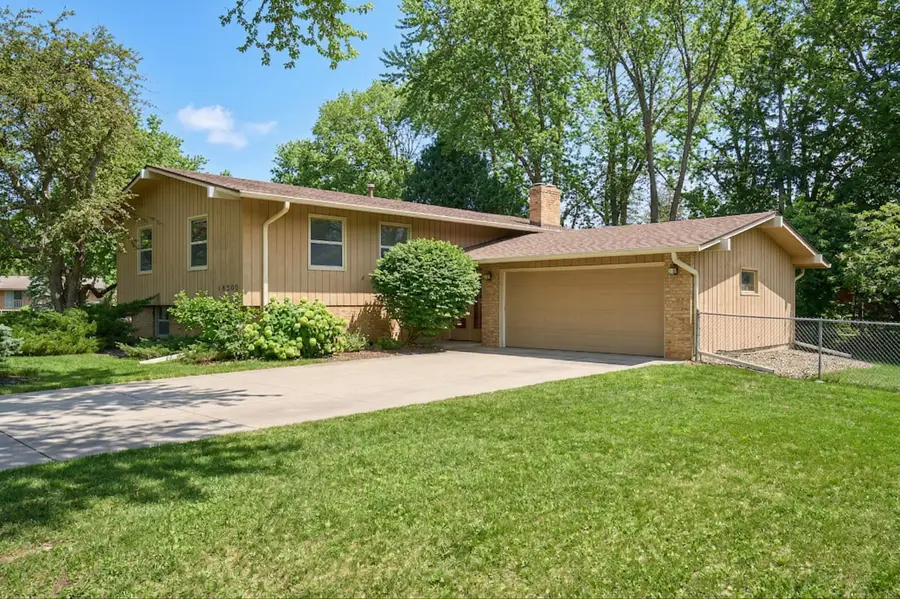 18500 22nd Avenue N, Plymouth, MN 55447 - #2