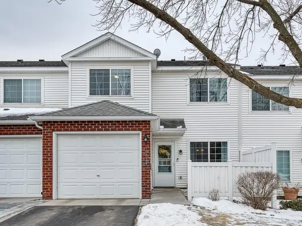 15724 Flackwood Trail #146, Apple Valley, MN 55124