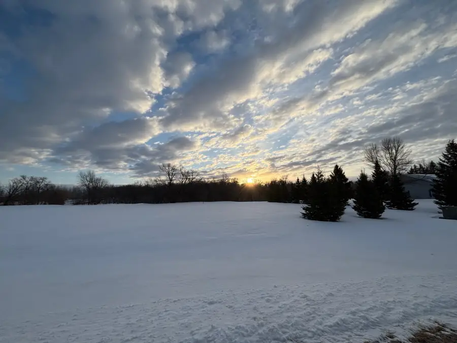 1502 Oakland Park Road, Thief River Falls, MN 56701 - #2