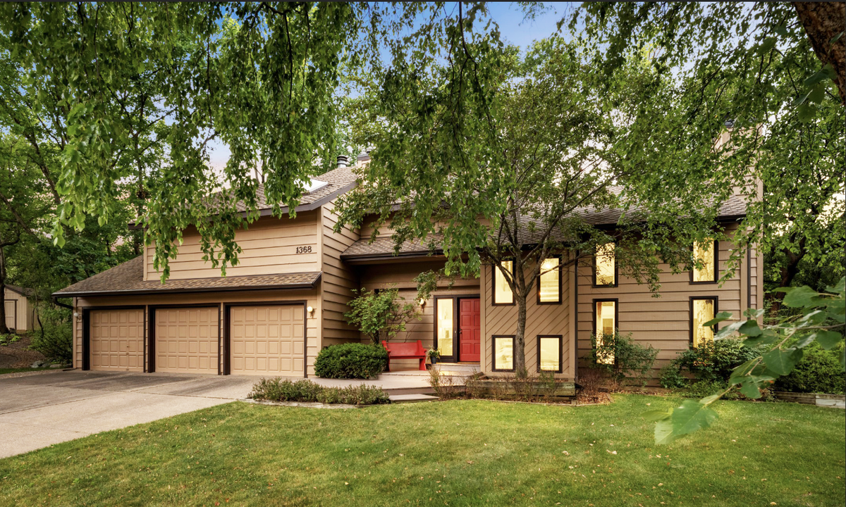 1368 32nd Avenue Nw, New Brighton, MN 55112 - #1