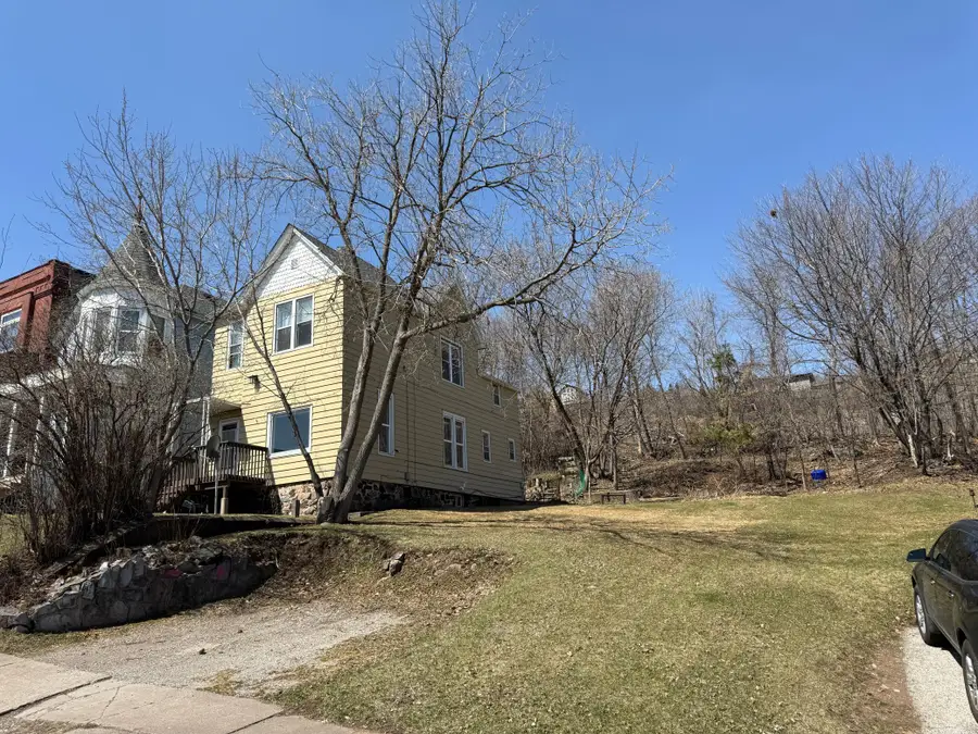 525 W 4th Street, Duluth, MN 55806 - #3