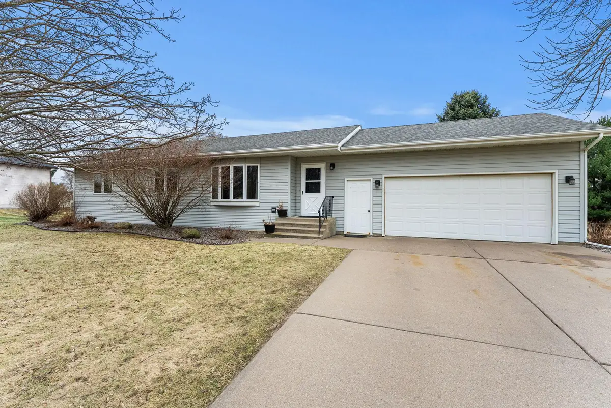 900 Southview Avenue, Braham, MN 55006 - #1