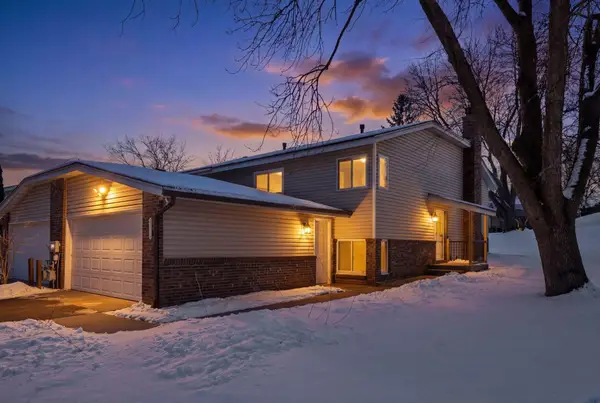 6106 Creek View Trail, Minnetonka, MN 55345