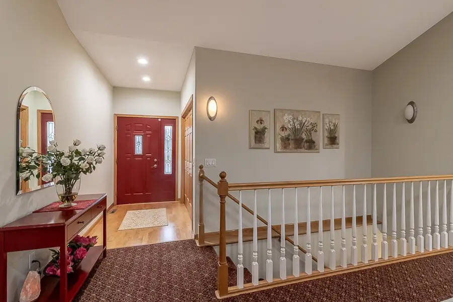 2142 Arlington Lane, North Mankato, MN 56003 - #2