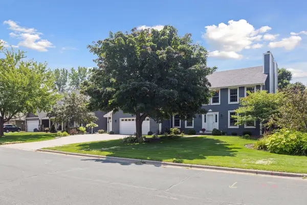 610 Watersedge Terrace, Mendota Heights, MN 55120