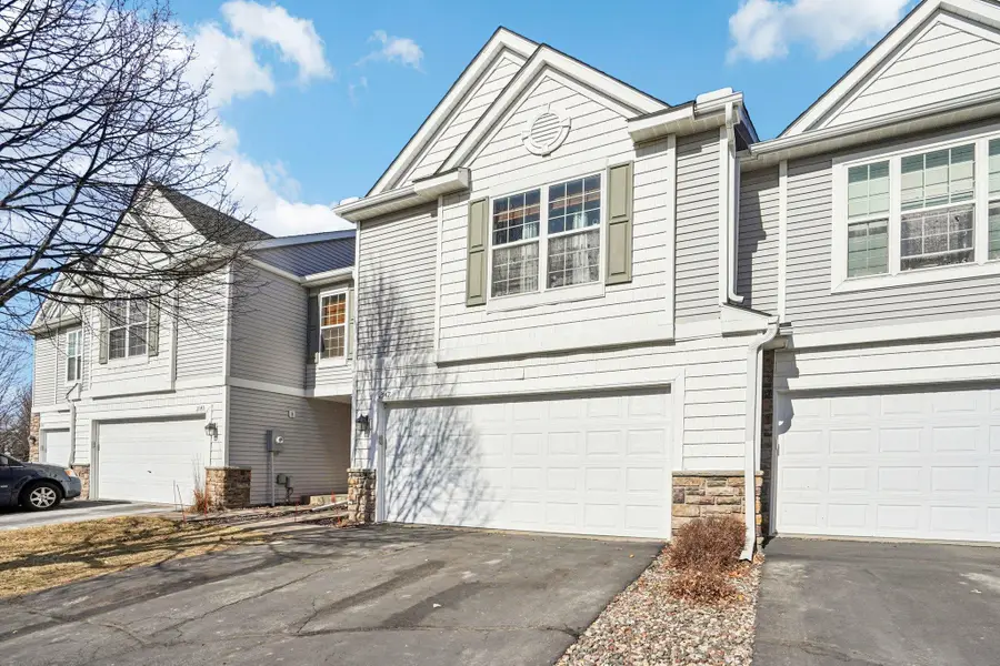 2147 Saint Johns Alcove, Woodbury, MN 55129 - #2