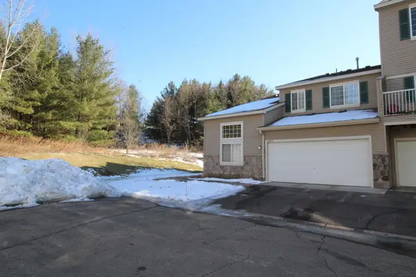 6879 Pine Crest Trail S, Cottage Grove, MN 55016