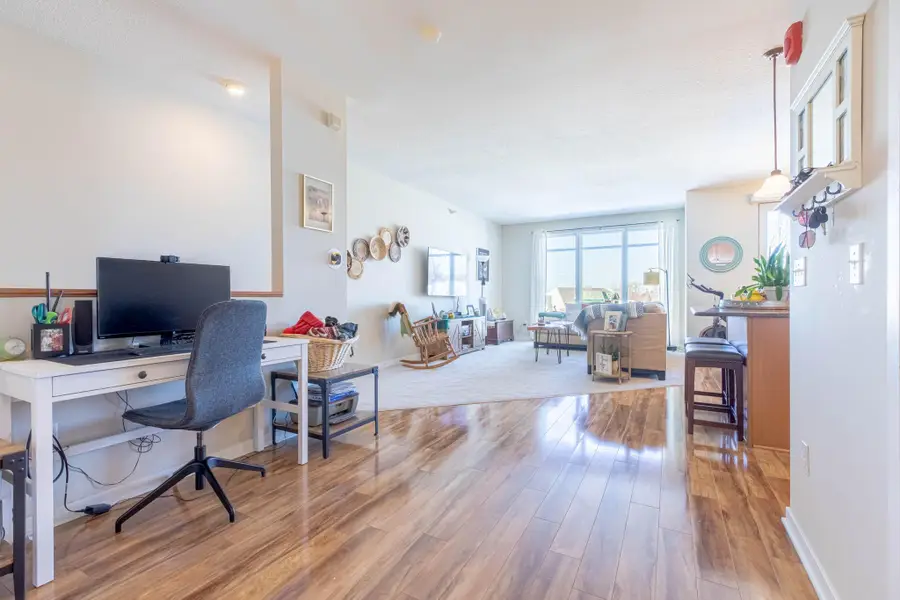 1070 Grandview Court Ne #304, Columbia Heights, MN 55421 - #3