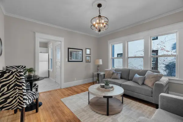 673 Jessamine Avenue E, Saint Paul, MN 55106