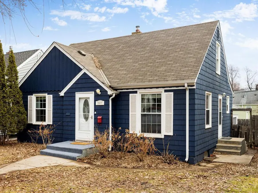 2837 Hampshire Avenue S, Saint Louis Park, MN 55426 - #2