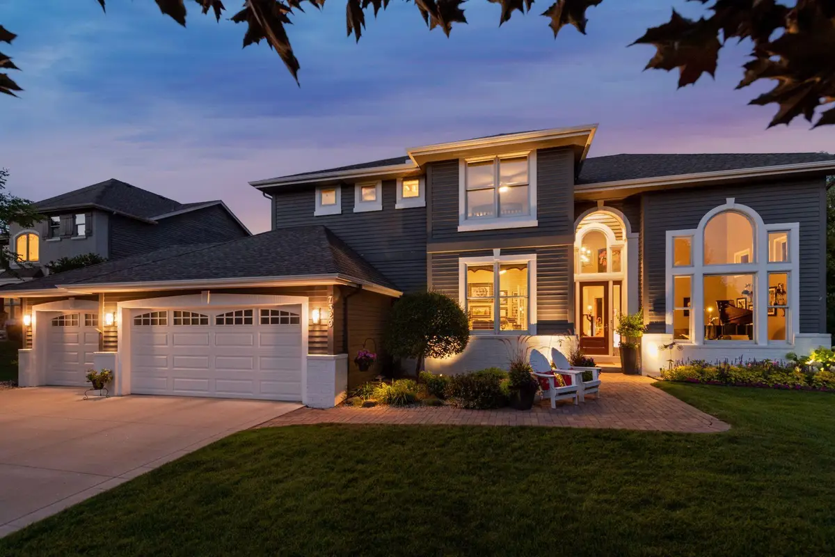 7329 Bent Bow Trail, Chanhassen, MN 55317 - #1