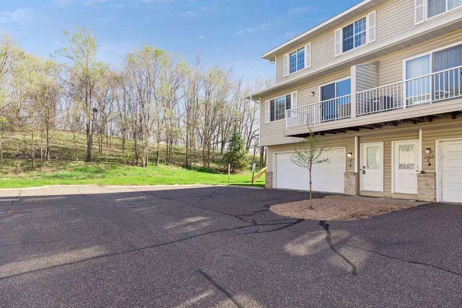1587 County Road D E #F, Maplewood, MN 55109 - #2