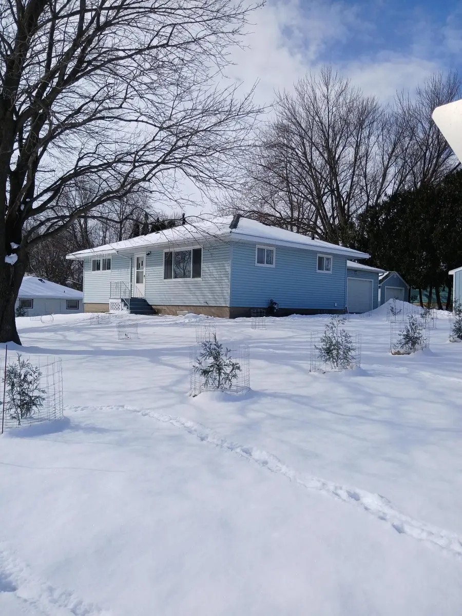 1218 7th Avenue Ne, Owatonna, MN 55060 - #3