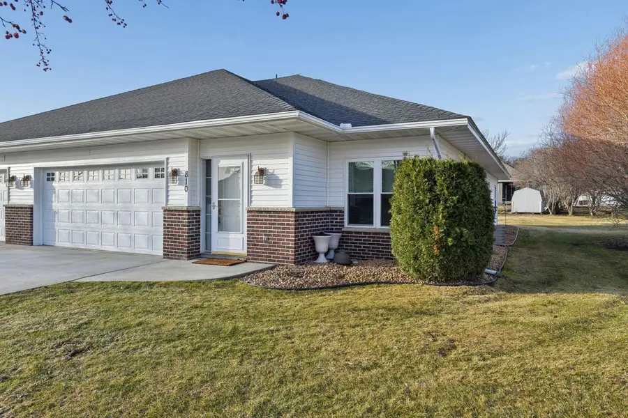 810 2nd Street Nw, New Prague, MN 56071 - #2